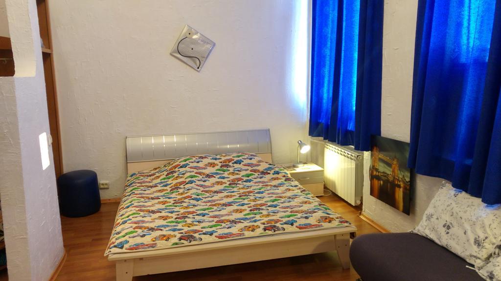 Apartment On Horodetskoho 4 Κίεβο Δωμάτιο φωτογραφία